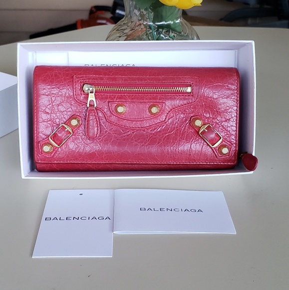Balenciaga Handbags - ❤❤❤Authentic balenciaga bifold long wallet❤❤❤